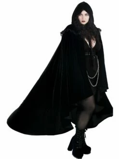 Cape Velours KILLSTAR 'annora' 9 Cape Velours KILLSTAR 'annora' -Spiral Boutique annora velvet cape 4 1 900