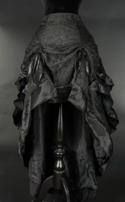 Longue Jupe Gothique à Volants -Spiral Boutique black brocade layer bustle skirt 900