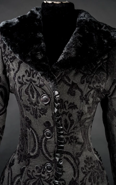 Manteau Gothique Evil Princesse 6 Manteau Gothique Evil Princesse – Image 4