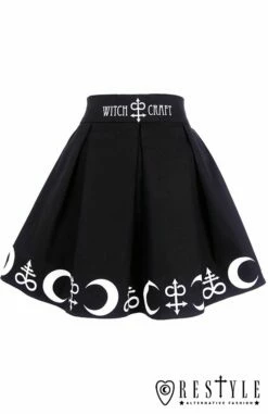 Jupe Plissée RESTYLE 'symbol Skirt' -Spiral Boutique eng pl black pleated short skirt with alchemy print moon symbols symbol skirt 1606 15 900